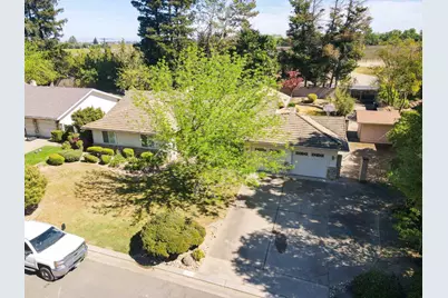 19400 Desiree Ln, Woodbridge, CA 95258 - Photo 5