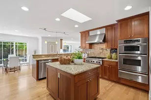 1436 Kyle Ct, Sunnyvale, CA 94087 - Photo 3