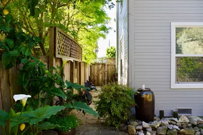130 Otis St, Santa Cruz, CA 95060 - Photo 27
