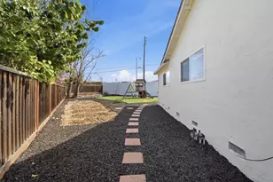 1116 Oakbluff Ct, San Jose, CA 95131 - Photo 15