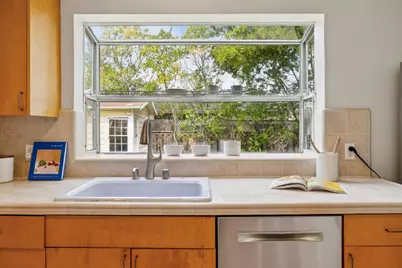 25 Jordan Ave, Los Altos, CA 94022 - Photo 13