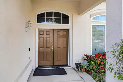 1752 Sierra Brook Ct, Manteca, CA 95337 - Photo 3