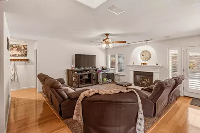 1752 Sierra Brook Ct, Manteca, CA 95337 - Photo 9