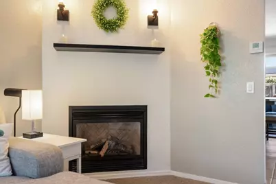 19202 Creekside Ln, Salinas, CA 93908 - Photo 5