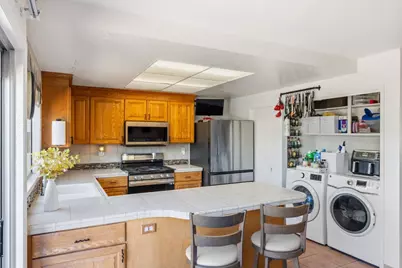 19202 Creekside Ln, Salinas, CA 93908 - Photo 15