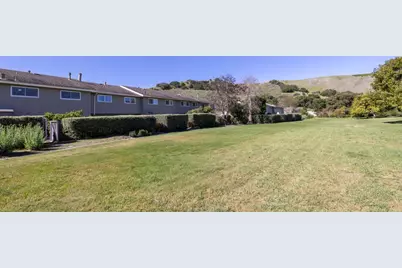 19202 Creekside Ln, Salinas, CA 93908 - Photo 49