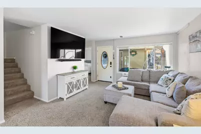 19202 Creekside Ln, Salinas, CA 93908 - Photo 7