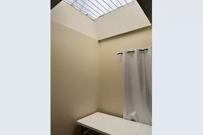 7660 Monterey St 201, Gilroy, CA 95020 - Photo 3