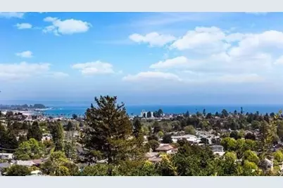 130 Bayona Dr, Santa Cruz, CA 95060 - Photo 1