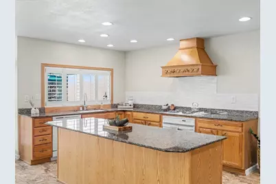 6455 Kensington Pl, Gilroy, CA 95020 - Photo 11