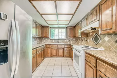 4355 W Shields Ave, Fresno, CA 93722 - Photo 23