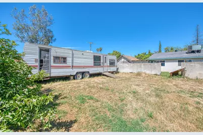 4355 W Shields Ave, Fresno, CA 93722 - Photo 13