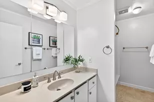 125 Connemara Way 130, Sunnyvale, CA 94087 - Photo 17