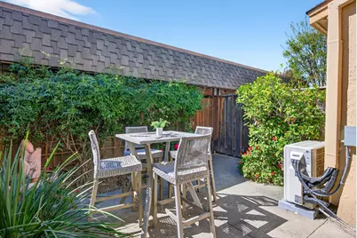 125 Connemara Way 130, Sunnyvale, CA 94087 - Photo 23