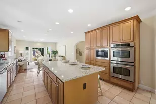 2075 Mantelli Dr, Gilroy, CA 95020 - Photo 11