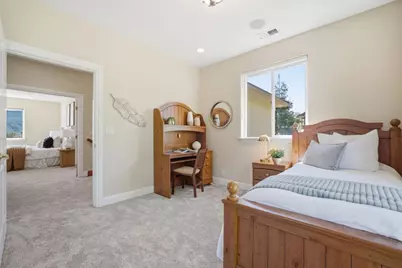 2075 Mantelli Dr, Gilroy, CA 95020 - Photo 45