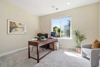 2075 Mantelli Dr, Gilroy, CA 95020 - Photo 47