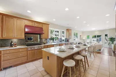 2075 Mantelli Dr, Gilroy, CA 95020 - Photo 13