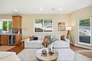 2075 Mantelli Dr, Gilroy, CA 95020 - Photo 17