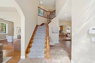 2075 Mantelli Dr, Gilroy, CA 95020 - Photo 31