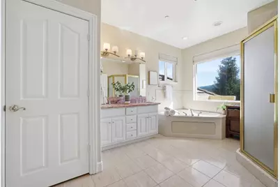 2075 Mantelli Dr, Gilroy, CA 95020 - Photo 39