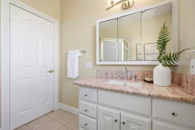 2075 Mantelli Dr, Gilroy, CA 95020 - Photo 43