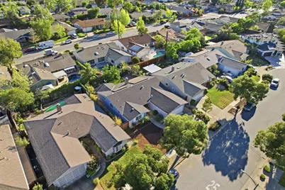 574 Carrick Ct, Sunnyvale, CA 94087 - Photo 43