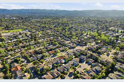 574 Carrick Ct, Sunnyvale, CA 94087 - Photo 49