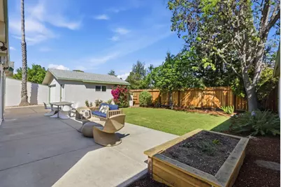 1346 Selo Dr, Sunnyvale, CA 94087 - Photo 41