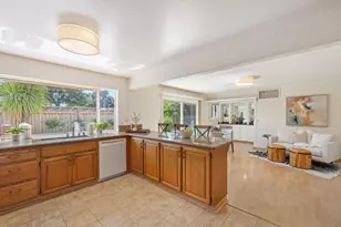 1102 Blue Lake Square, Mountain View, CA 94040 - Photo 9