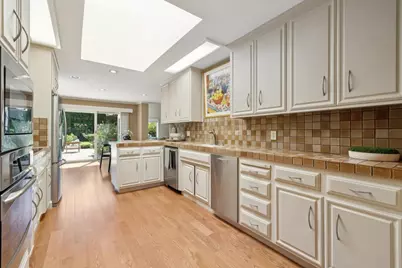 100 Yerba Santa Ave, Los Altos, CA 94022 - Photo 13