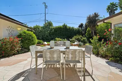 100 Yerba Santa Ave, Los Altos, CA 94022 - Photo 37