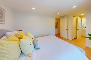 696 Lakehaven Dr, Sunnyvale, CA 94089 - Photo 15