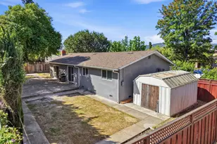 3730 Starview Dr, San Jose, CA 95124 - Photo 37