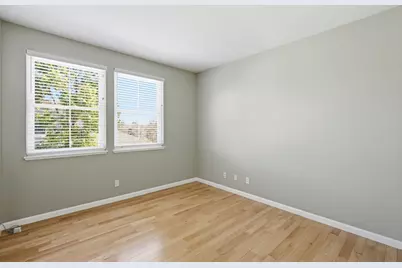 703 Lacewing Ln, Redwood City, CA 94065 - Photo 33