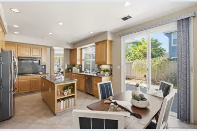 703 Lacewing Ln, Redwood City, CA 94065 - Photo 17