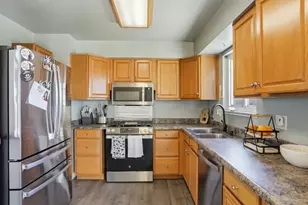 2048 Southwood Dr, Vacaville, CA 95687 - Photo 15