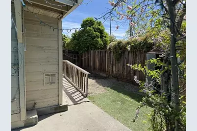 1901 W Middlefield Rd, Mountain View, CA 94043 - Photo 3