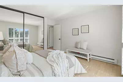 1031 Crestview Dr 305, Mountain View, CA 94040 - Photo 17