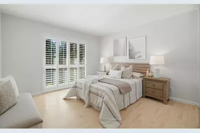 1031 Crestview Dr 305, Mountain View, CA 94040 - Photo 17