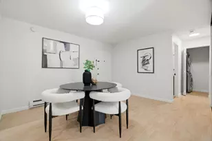 1031 Crestview Dr 305, Mountain View, CA 94040 - Photo 3