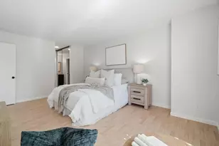 1031 Crestview Dr 305, Mountain View, CA 94040 - Photo 19