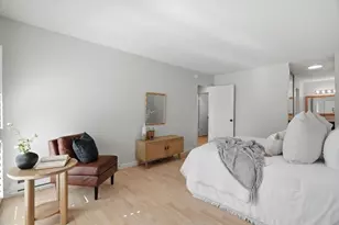 1031 Crestview Dr 305, Mountain View, CA 94040 - Photo 21