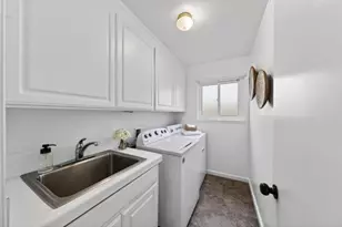 1825 Harris Ave, San Jose, CA 95124 - Photo 27