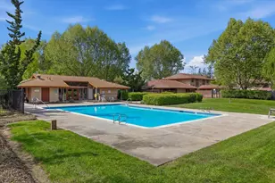 236 E Red Oak Dr B, Sunnyvale, CA 94086 - Photo 37