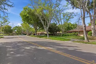 236 E Red Oak Dr B, Sunnyvale, CA 94086 - Photo 41