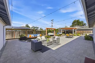 1079 The Dalles Ave, Sunnyvale, CA 94087 - Photo 31