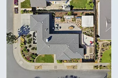 1079 The Dalles Ave, Sunnyvale, CA 94087 - Photo 37