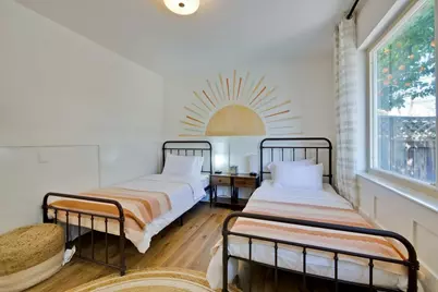 732 N Redwood Ave, San Jose, CA 95128 - Photo 35