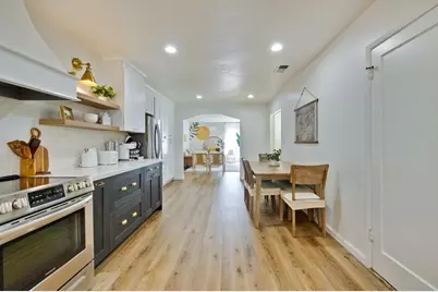 732 N Redwood Ave, San Jose, CA 95128 - Photo 17